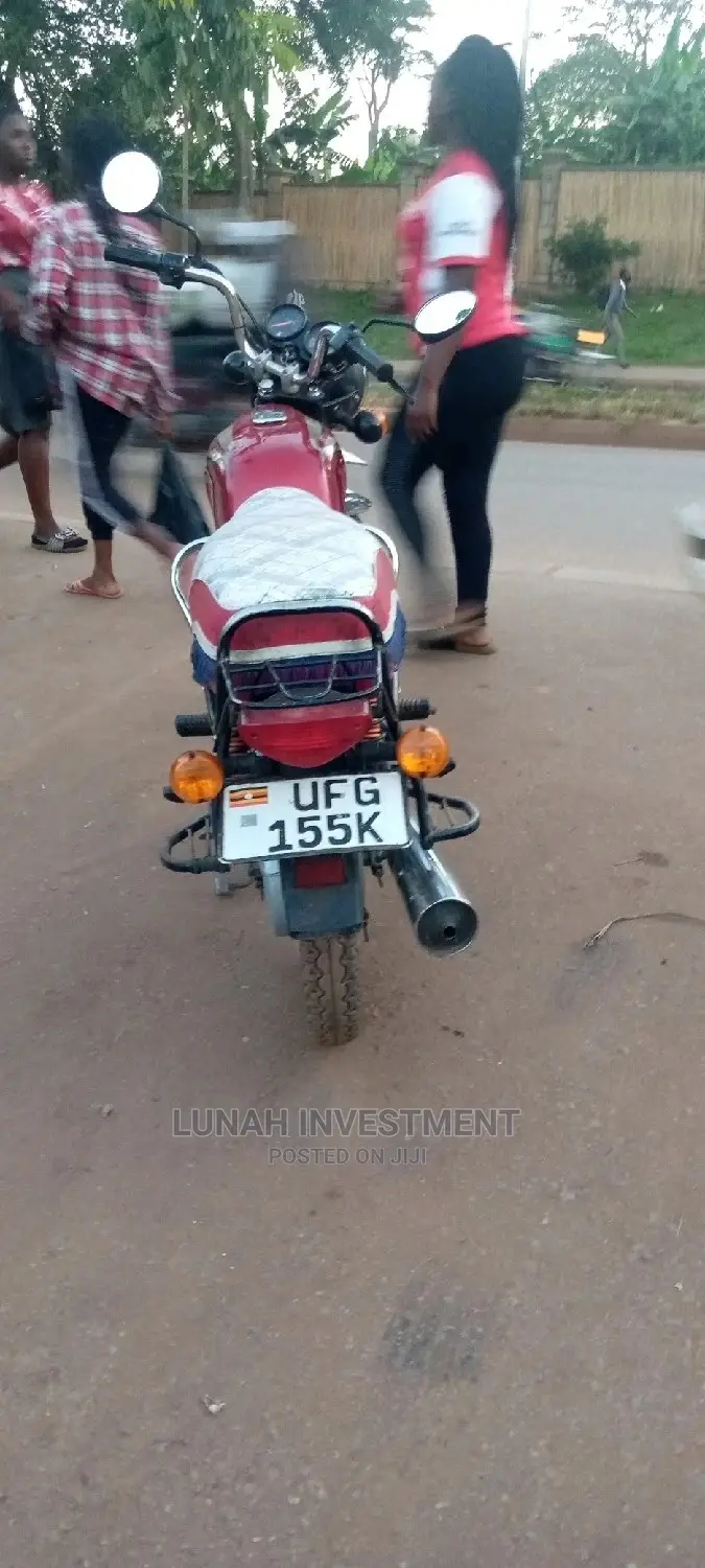 Bajaj Boxer 2021 Red