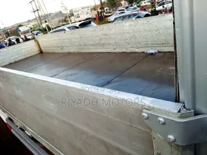 Isuzu Big Head Truck