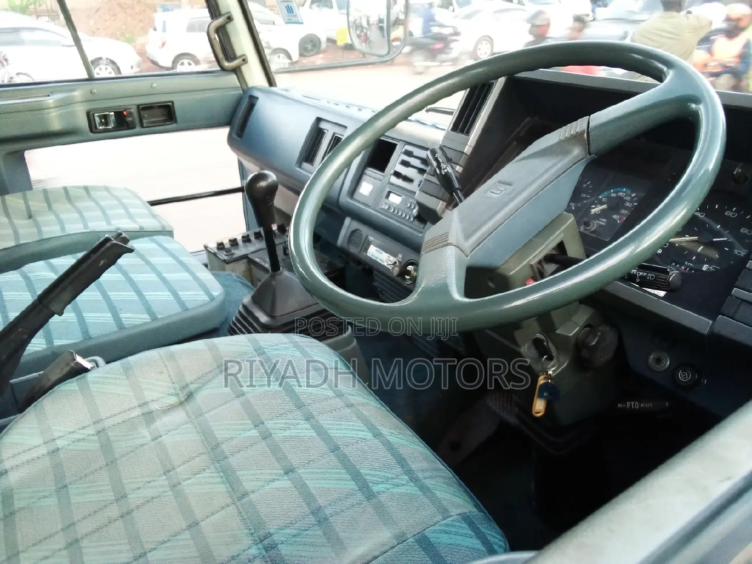 Isuzu Big Head Truck