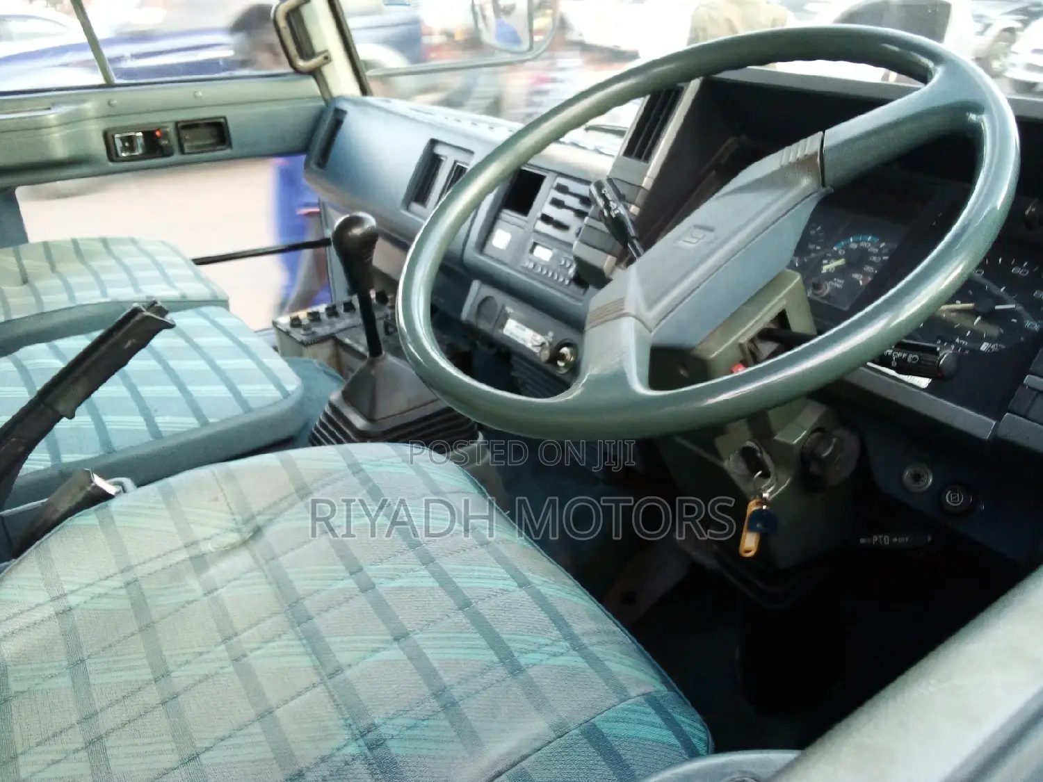 Isuzu Big Head Truck
