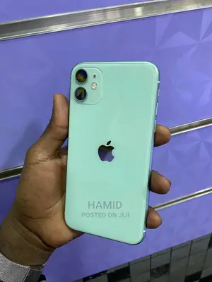 Photo - Apple iPhone 11 64 GB Green