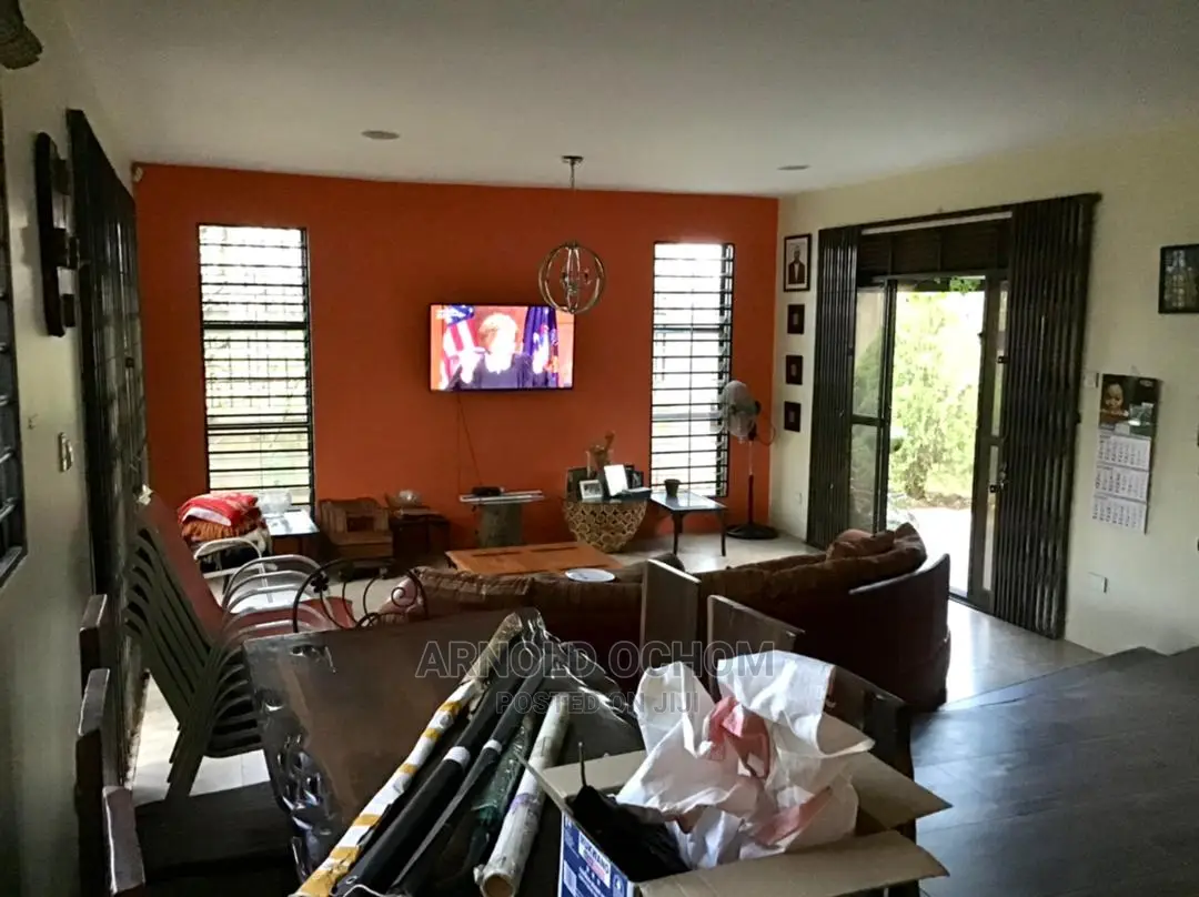 3bdrm Bungalow in Kawuku, Central Division for sale