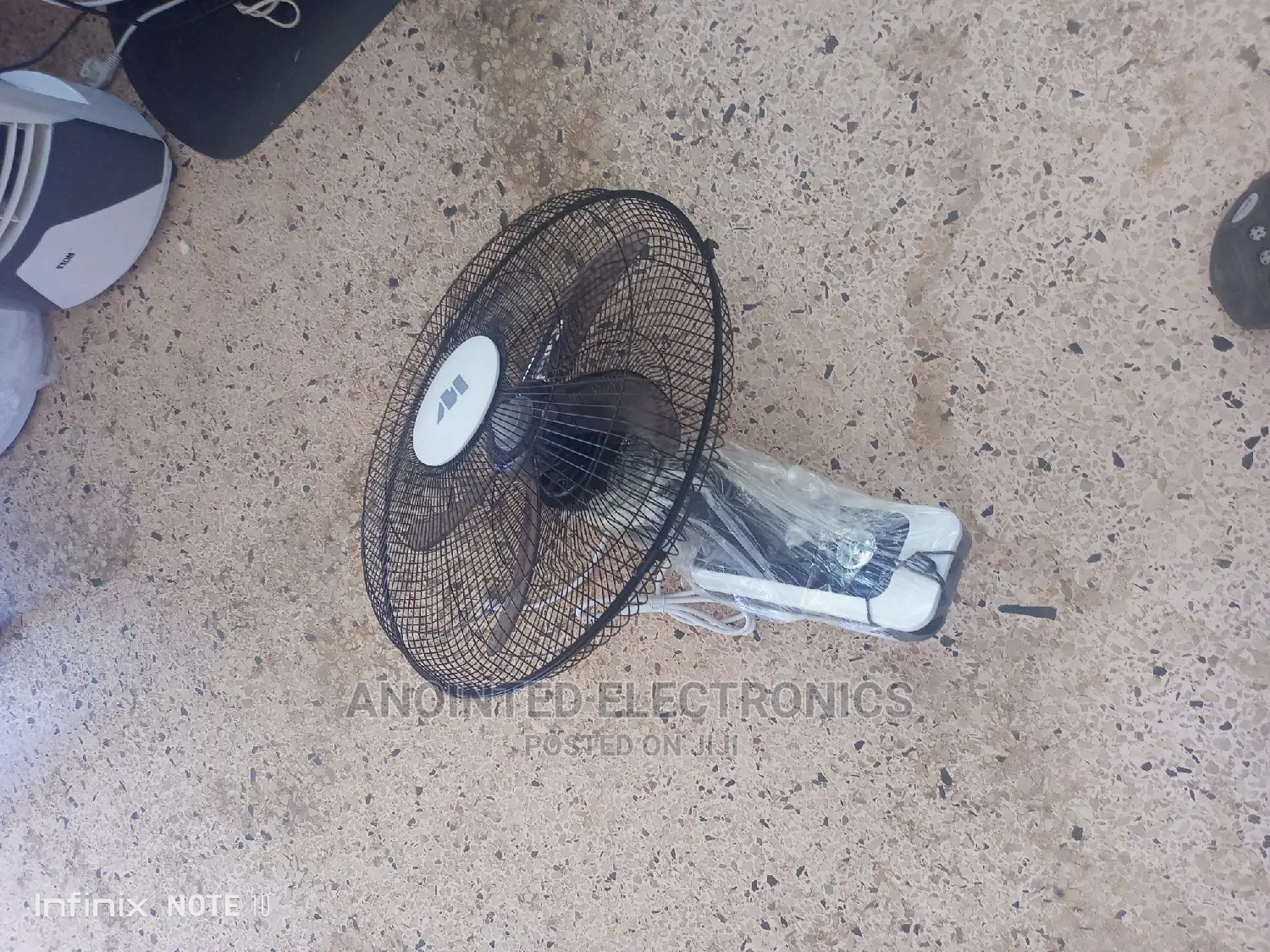 Wall Fans Black 18"