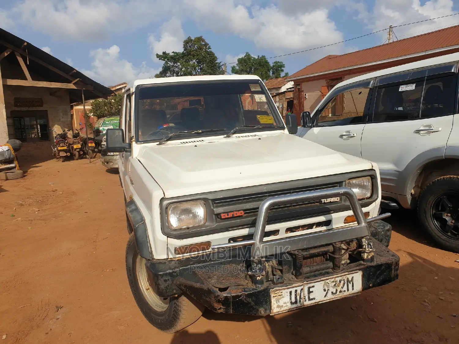 Daihatsu Rocky 1996 White