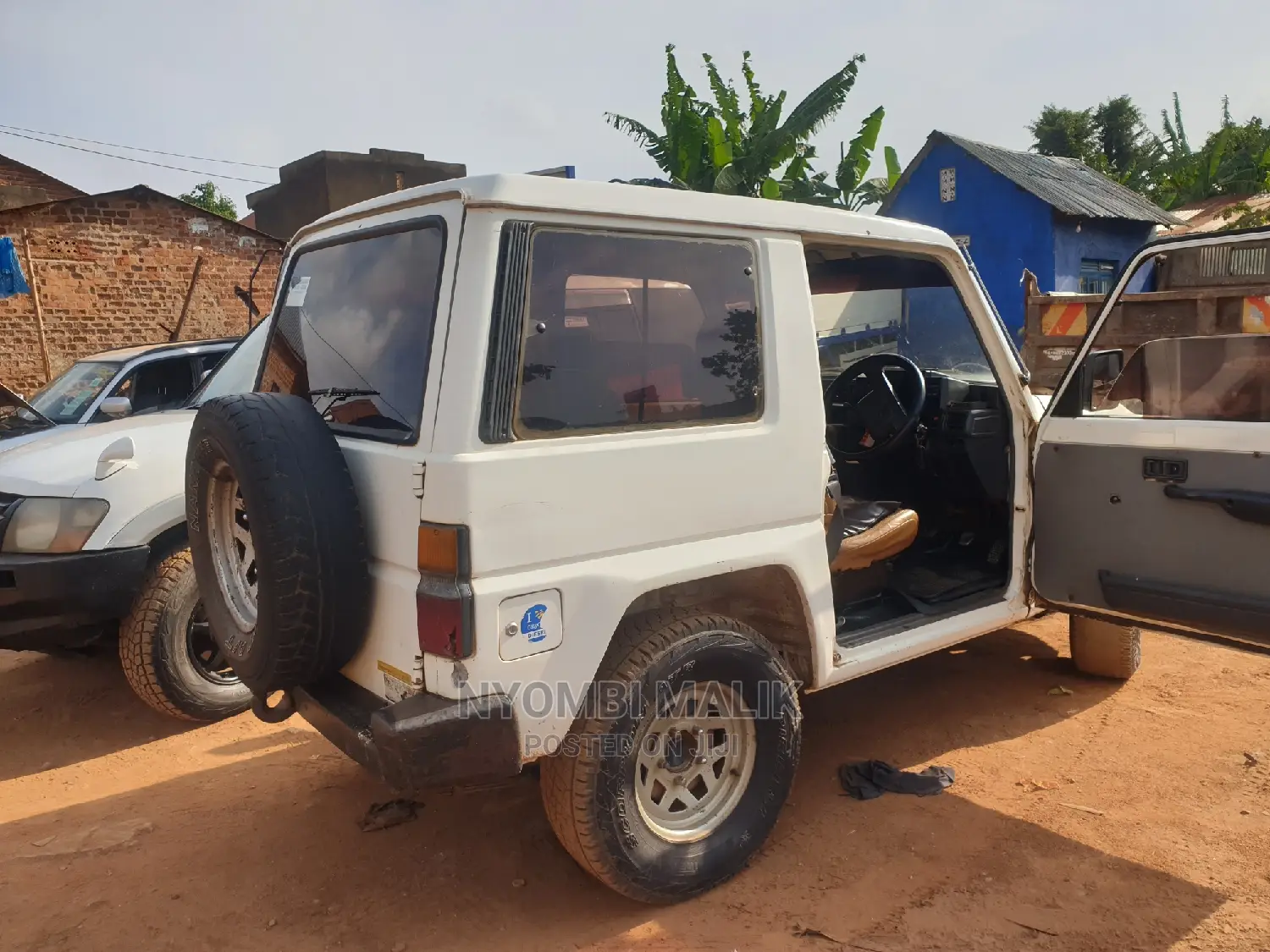 Daihatsu Rocky 1996 White