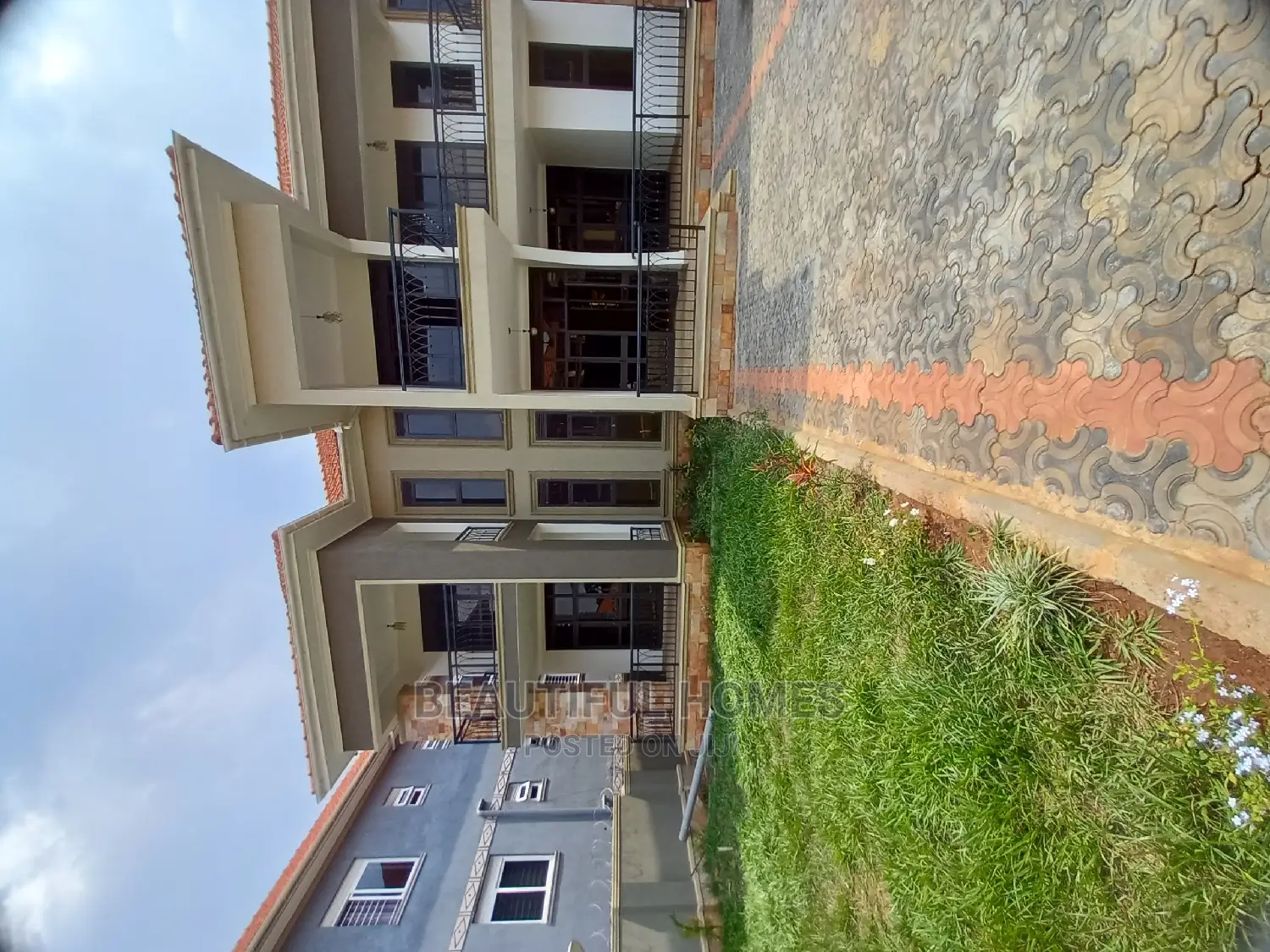 Furnished 6bdrm House in Najjera Corporate, Central Division for Sale