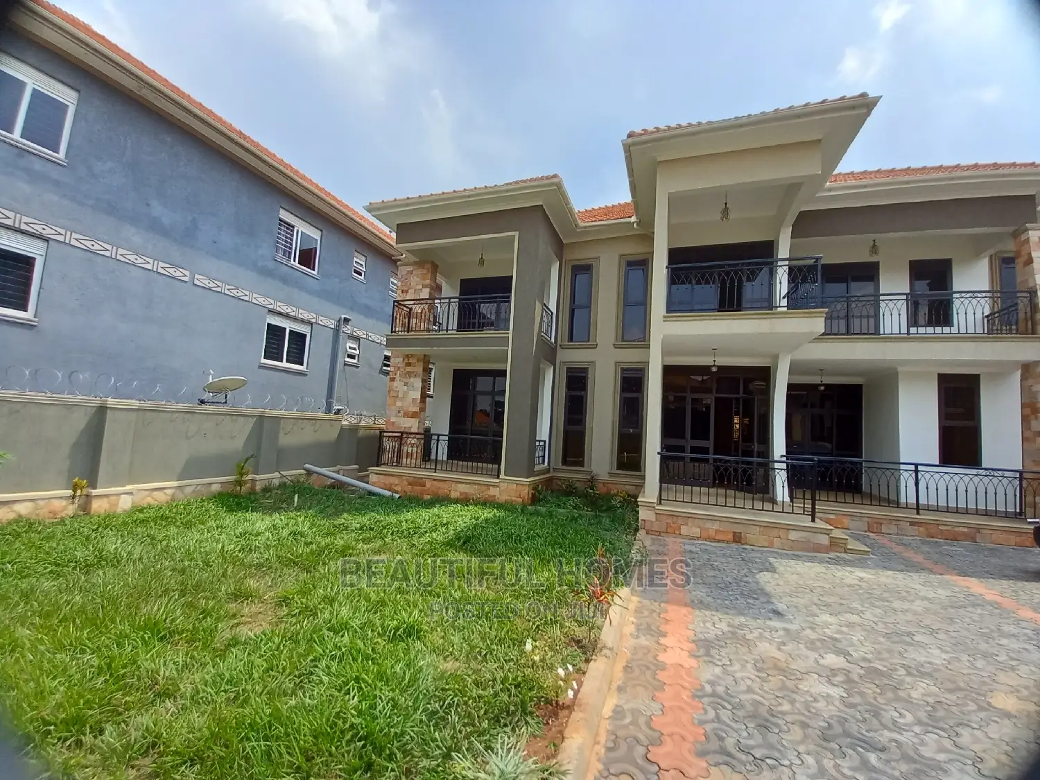 Furnished 6bdrm House in Najjera Corporate, Central Division for Sale