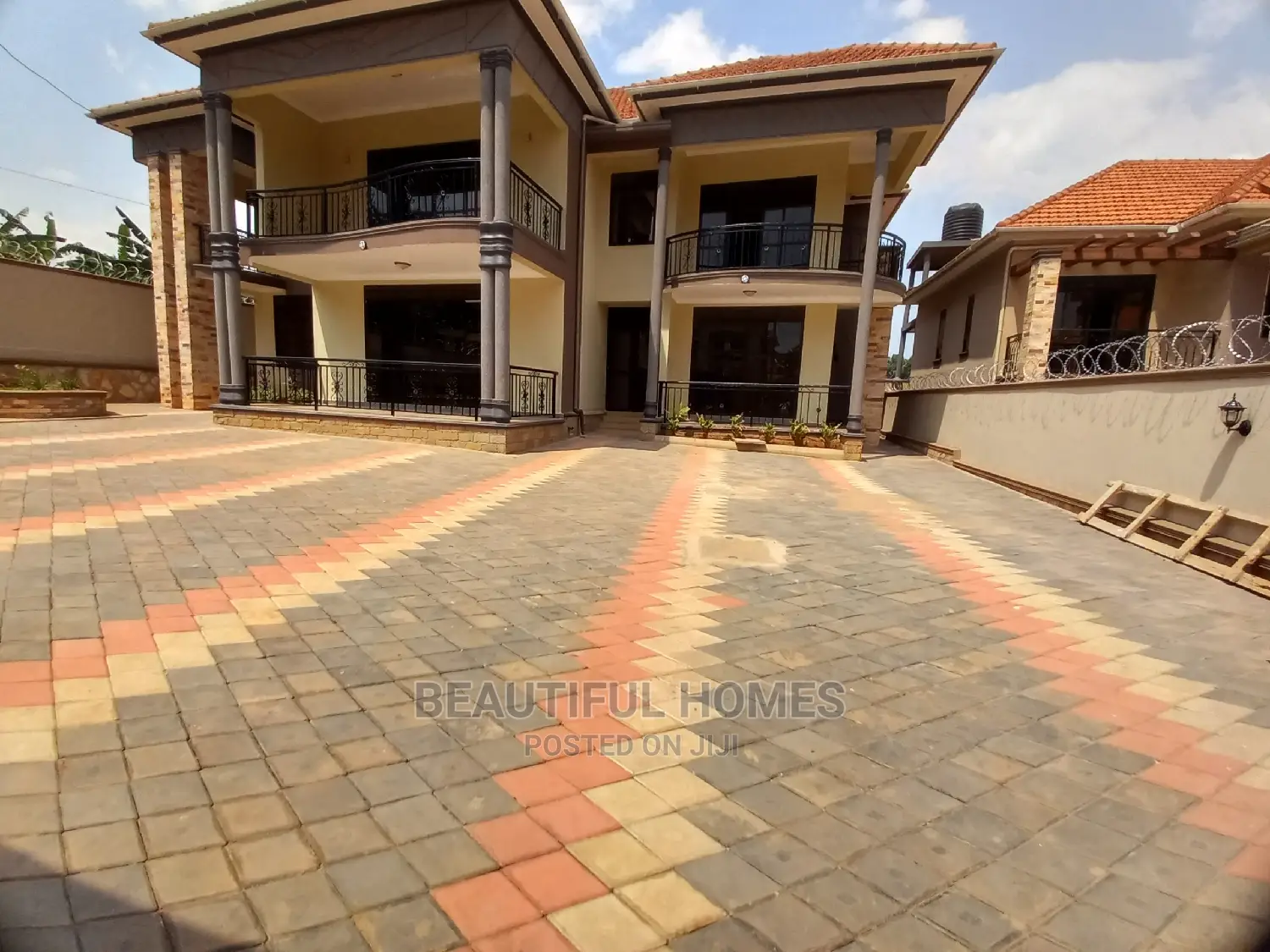 Furnished 6bdrm House in Najjera Rich, Central Division for Sale