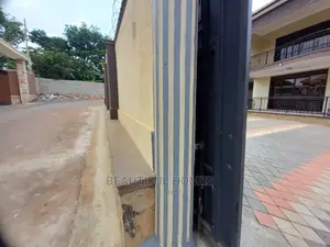 Furnished 6bdrm Mansion in Najjera Tarmacked, Central Division