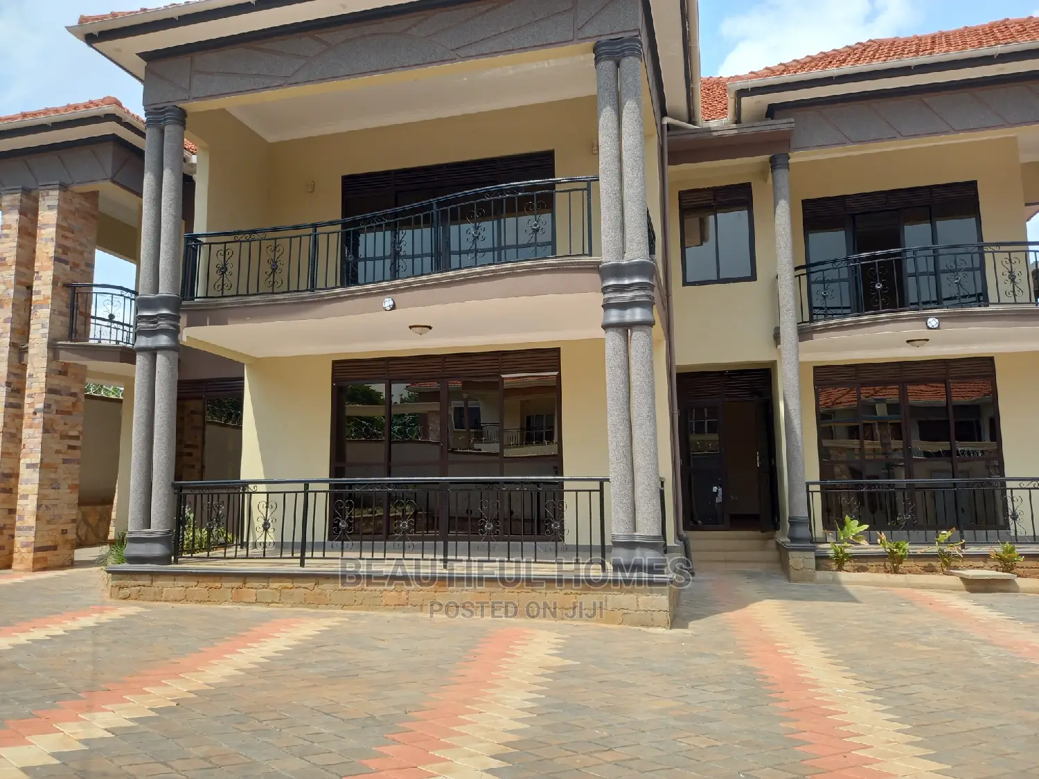 Furnished 6bdrm Mansion in Najjera Tarmacked, Central Division