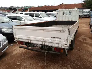 Isuzu Truck in Good Condition