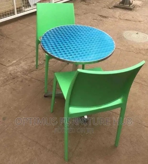 Round Aluminum Table