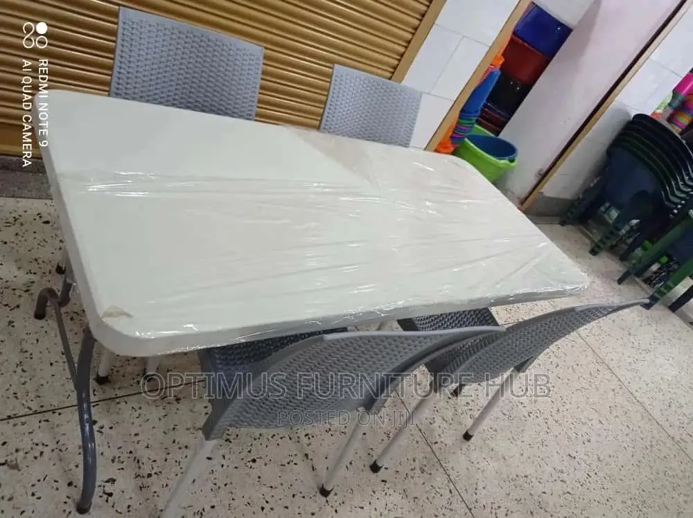 Foldable Rectangular Table