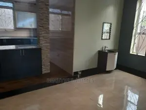 Furnished 6bdrm Mansion in Kira Tarmacked Gated for Sale