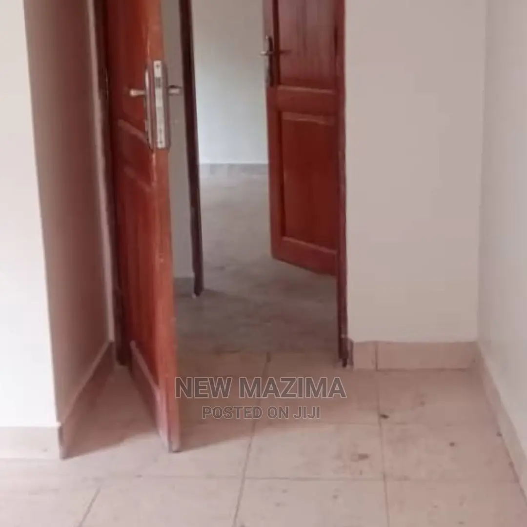 3bdrm House in Buziga Heights, Division B for Sale