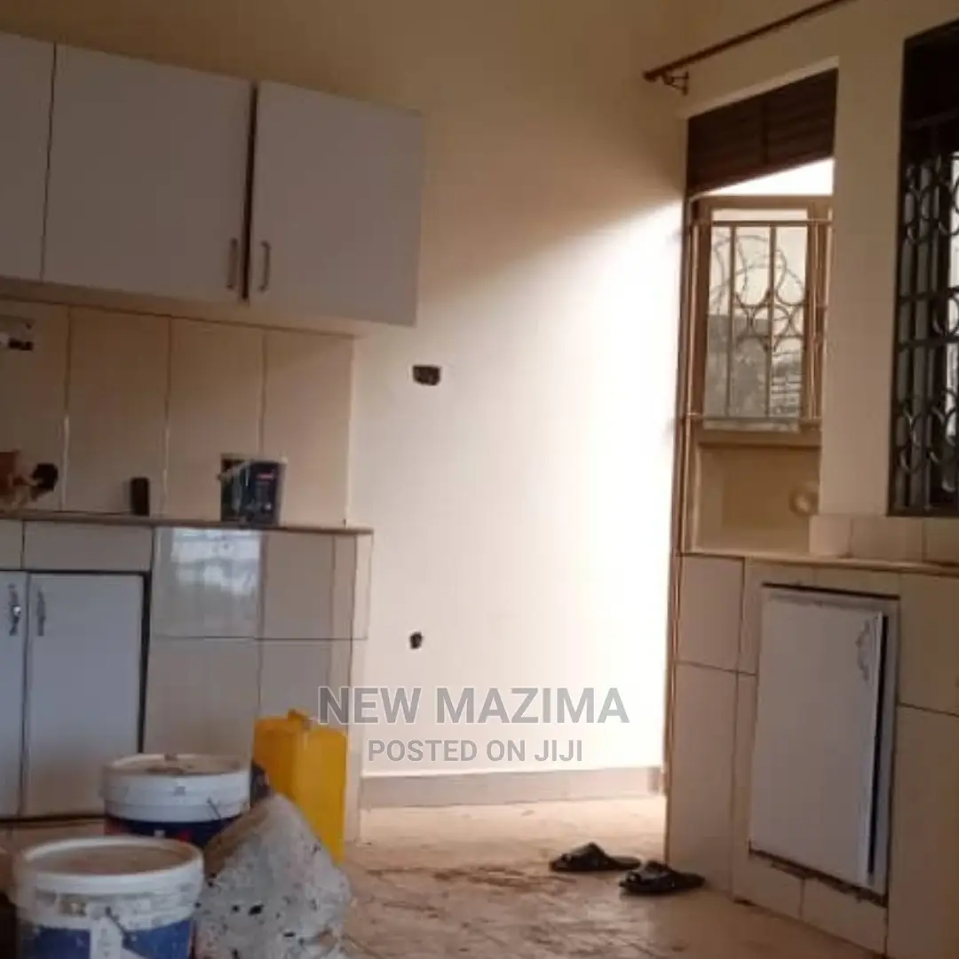 3bdrm House in Buziga Heights, Division B for Sale
