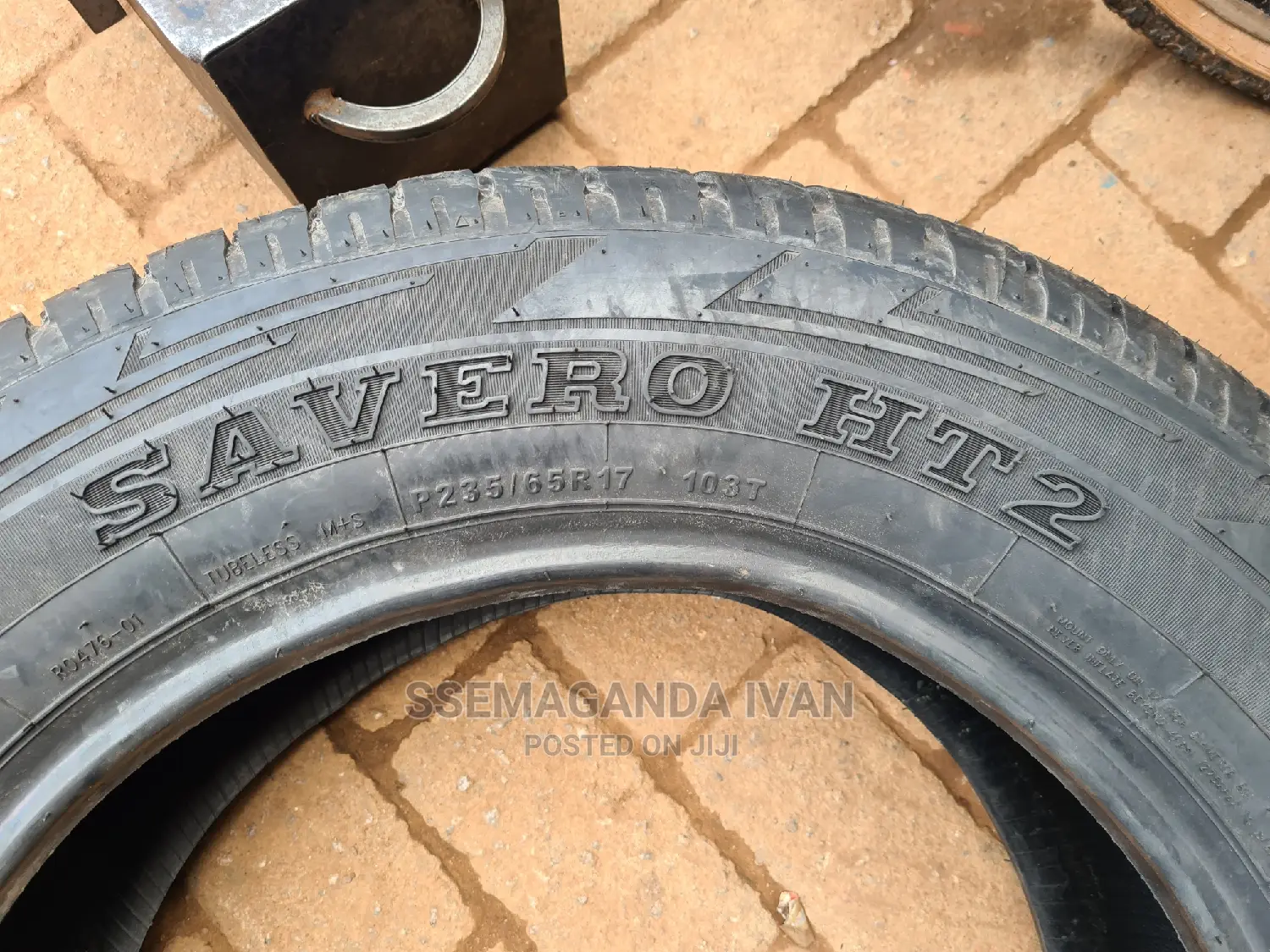 235/65r17 Gt Champiro Tires Made in Indonesia