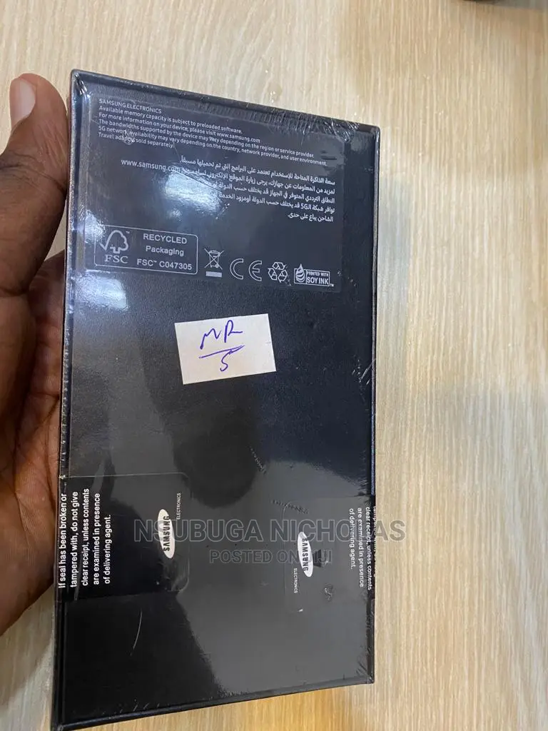 New Samsung Galaxy S22 5G 128 GB Black