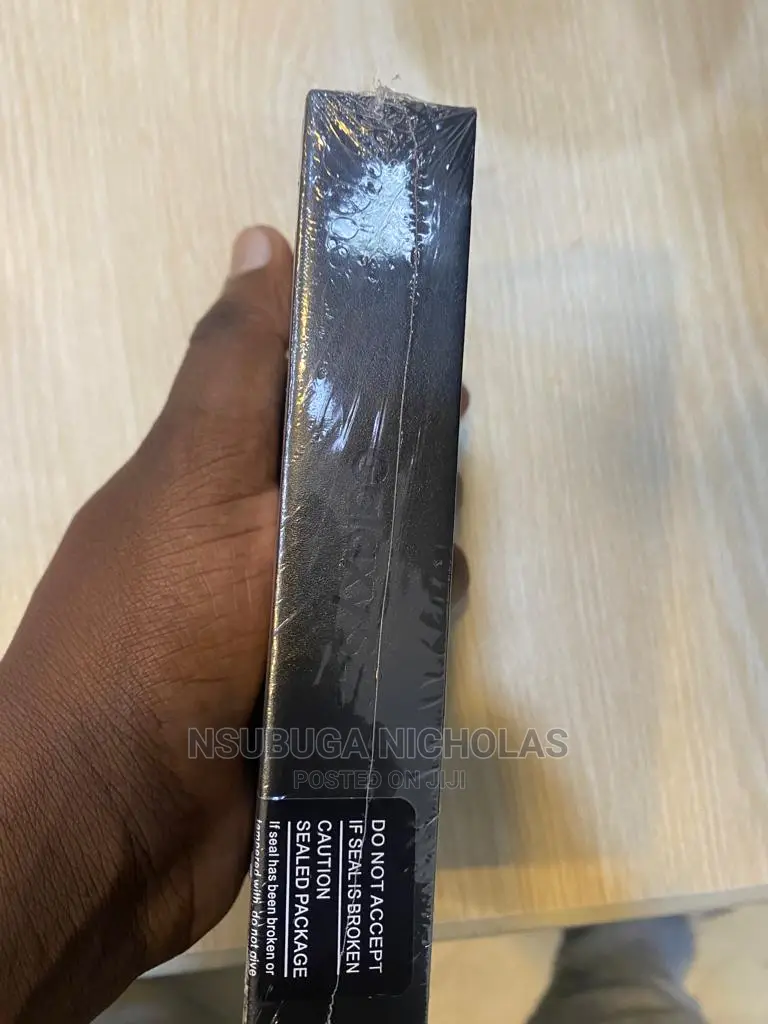 New Samsung Galaxy S22 5G 128 GB Black