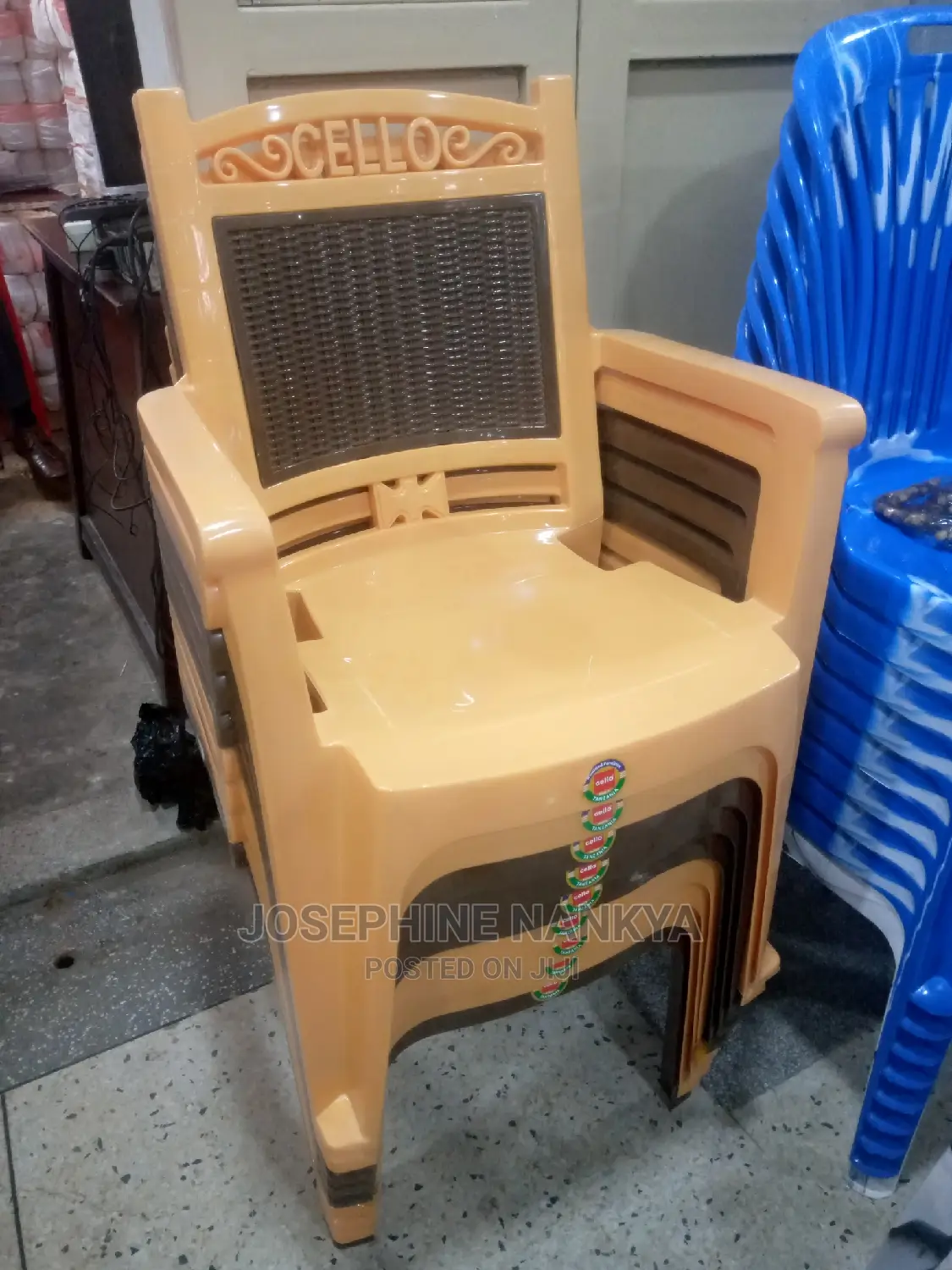 Cello Magic Chair, Cream Colour
