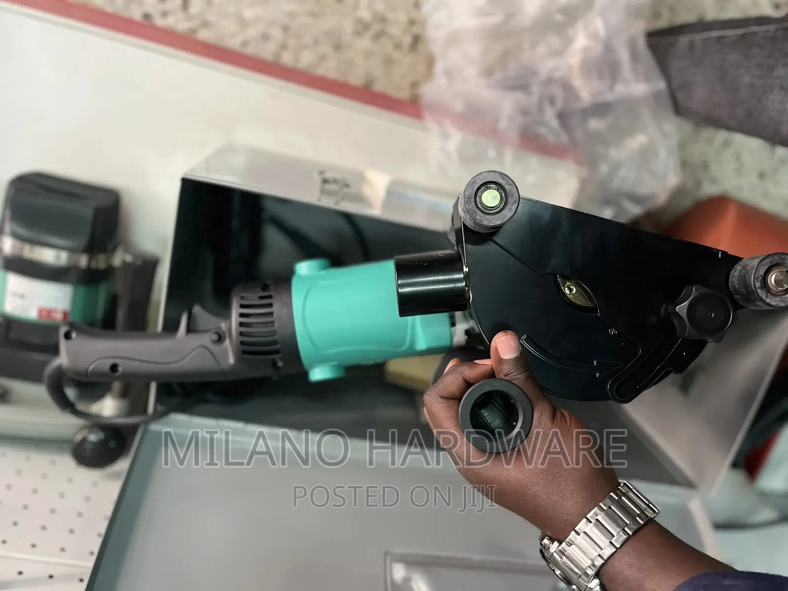 Groove Cutting Machine