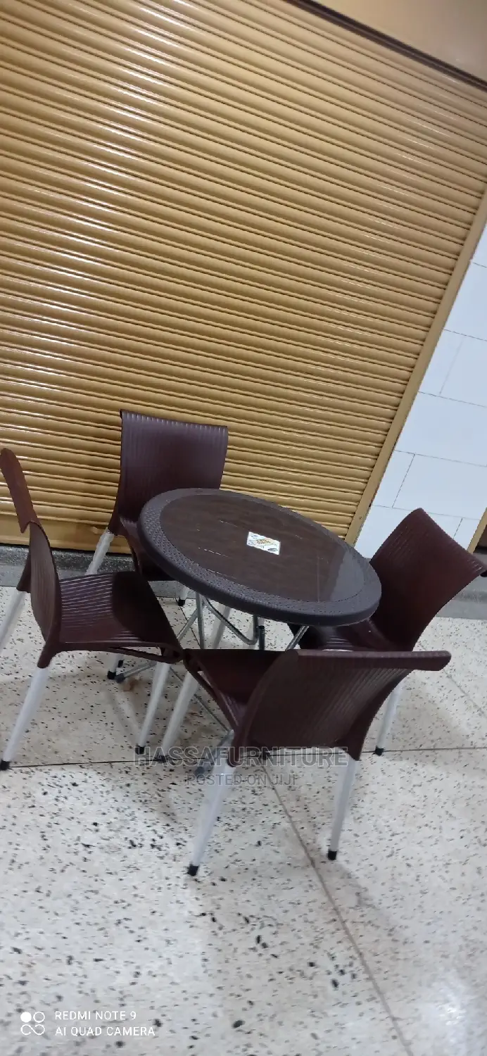 4seaters Foldable Restaurant Set