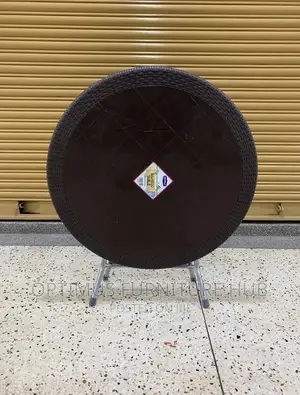 Round Plastic Table