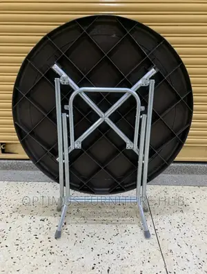 Round Plastic Table