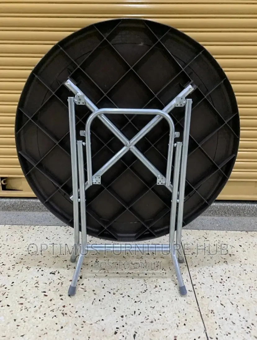 Round Plastic Table