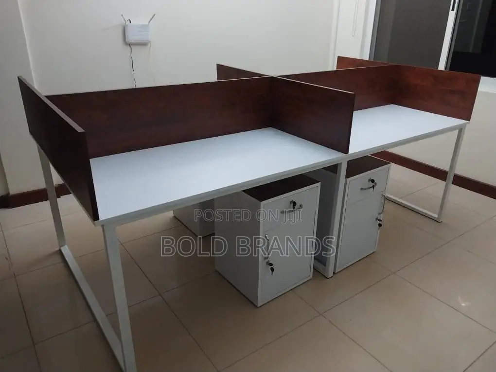 Workstation/ Staff Desk