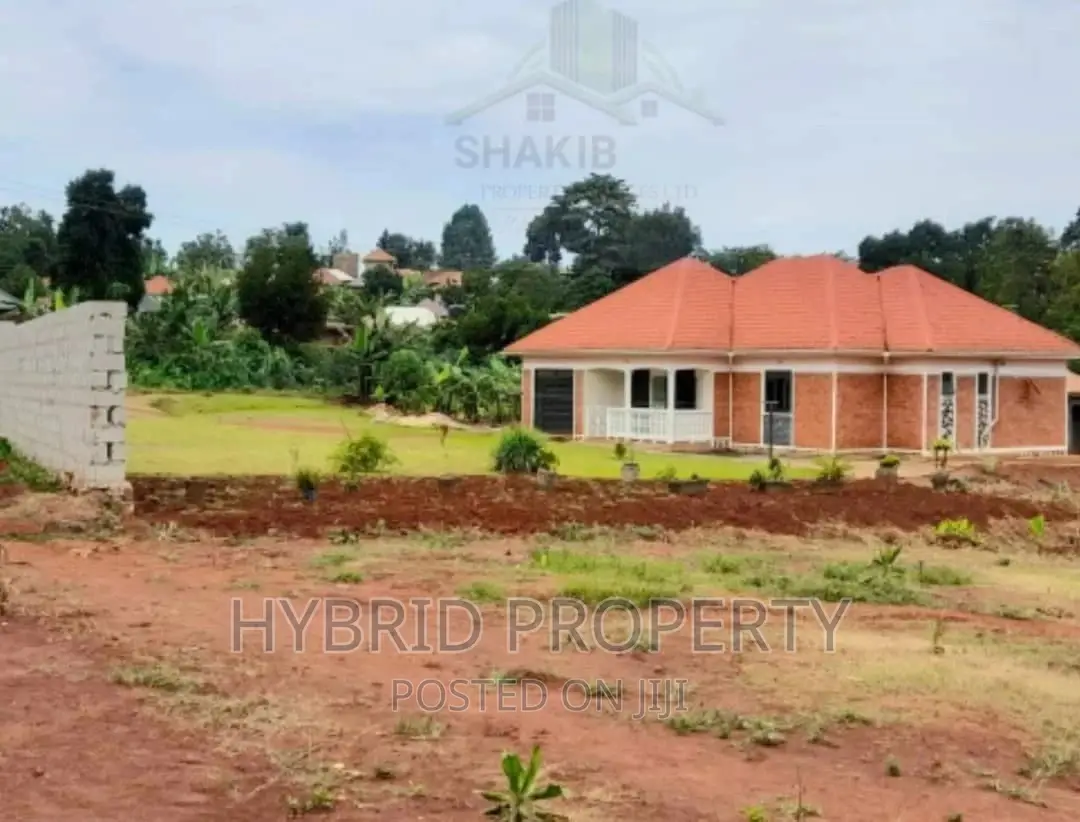 Plots for Sale at Kisozi Town Land Estate Along Masaka Road