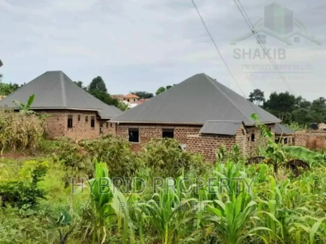 Plots for Sale at Kisozi Town Land Estate Along Masaka Road
