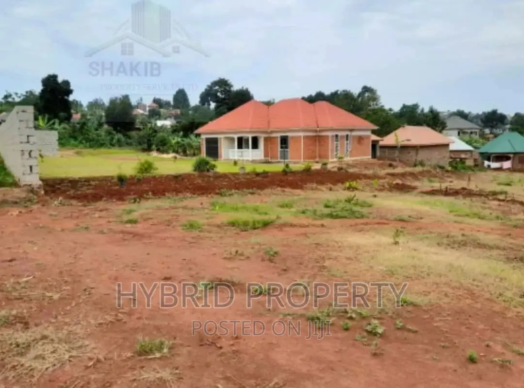 Plots for Sale at Kisozi Town Land Estate Along Masaka Road