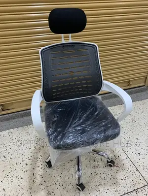 White Office Chair With Headrest