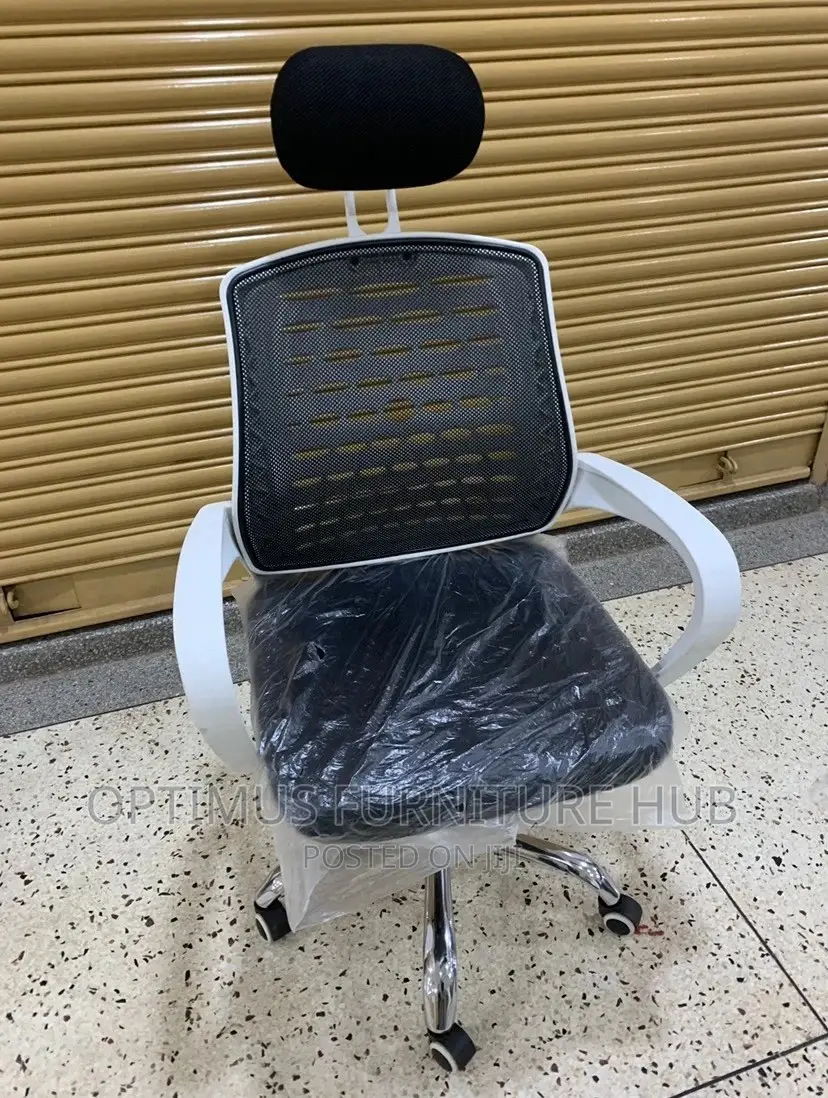 White Office Chair With Headrest