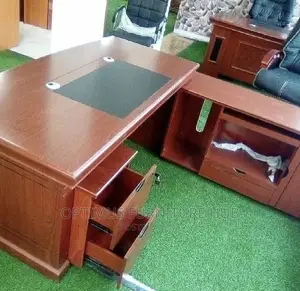 Executive Office Desk (1.6 Metre) With Side Return