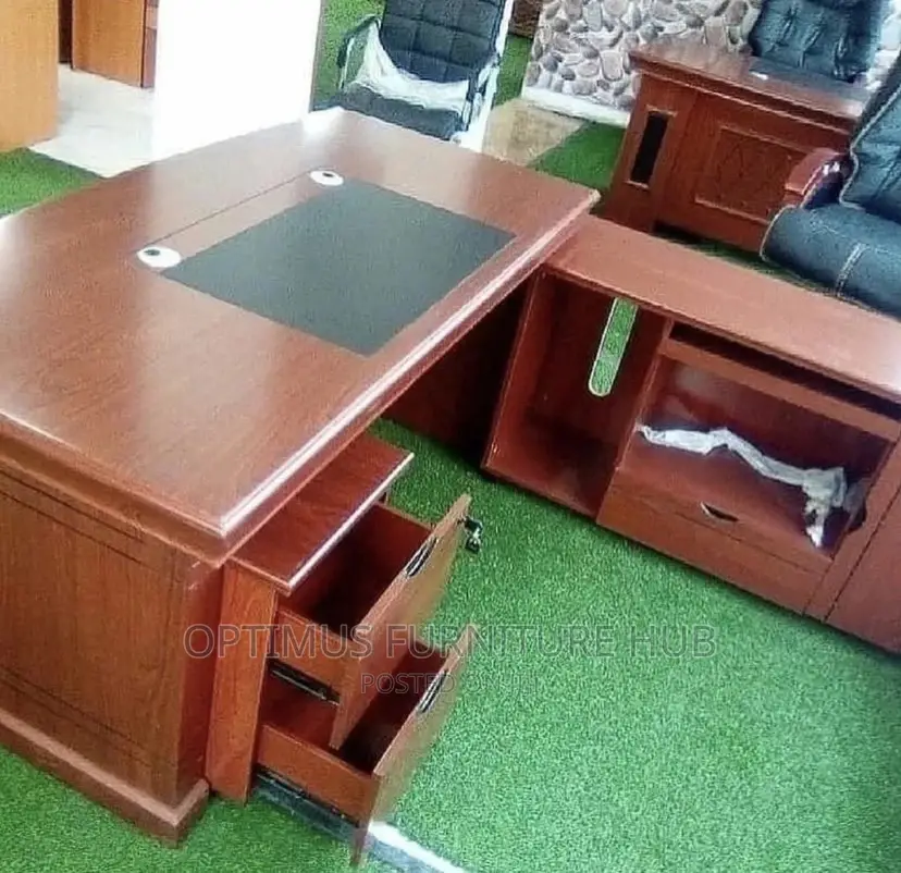 Executive Office Desk (1.6 Metre) With Side Return