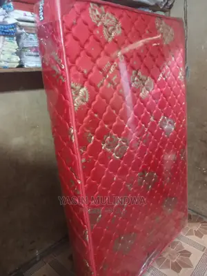 Comform 4x6 Quilted Matress.