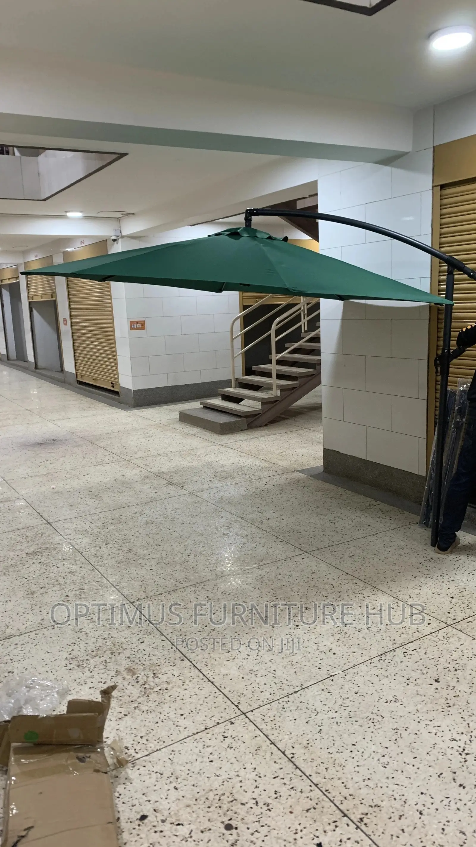 Round Umbrella