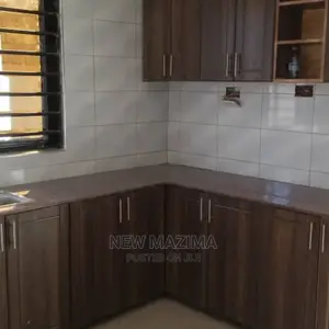 4bdrm House in Seguku Ntebe Rd, Division B for Sale