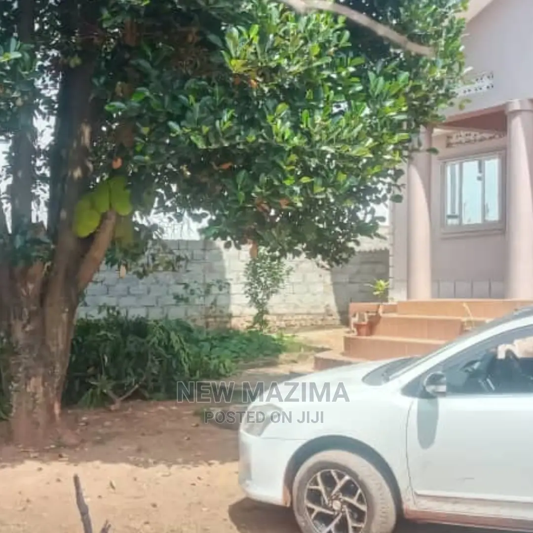 7bdrm Mansion in Muyenga Heights, Division B for Sale