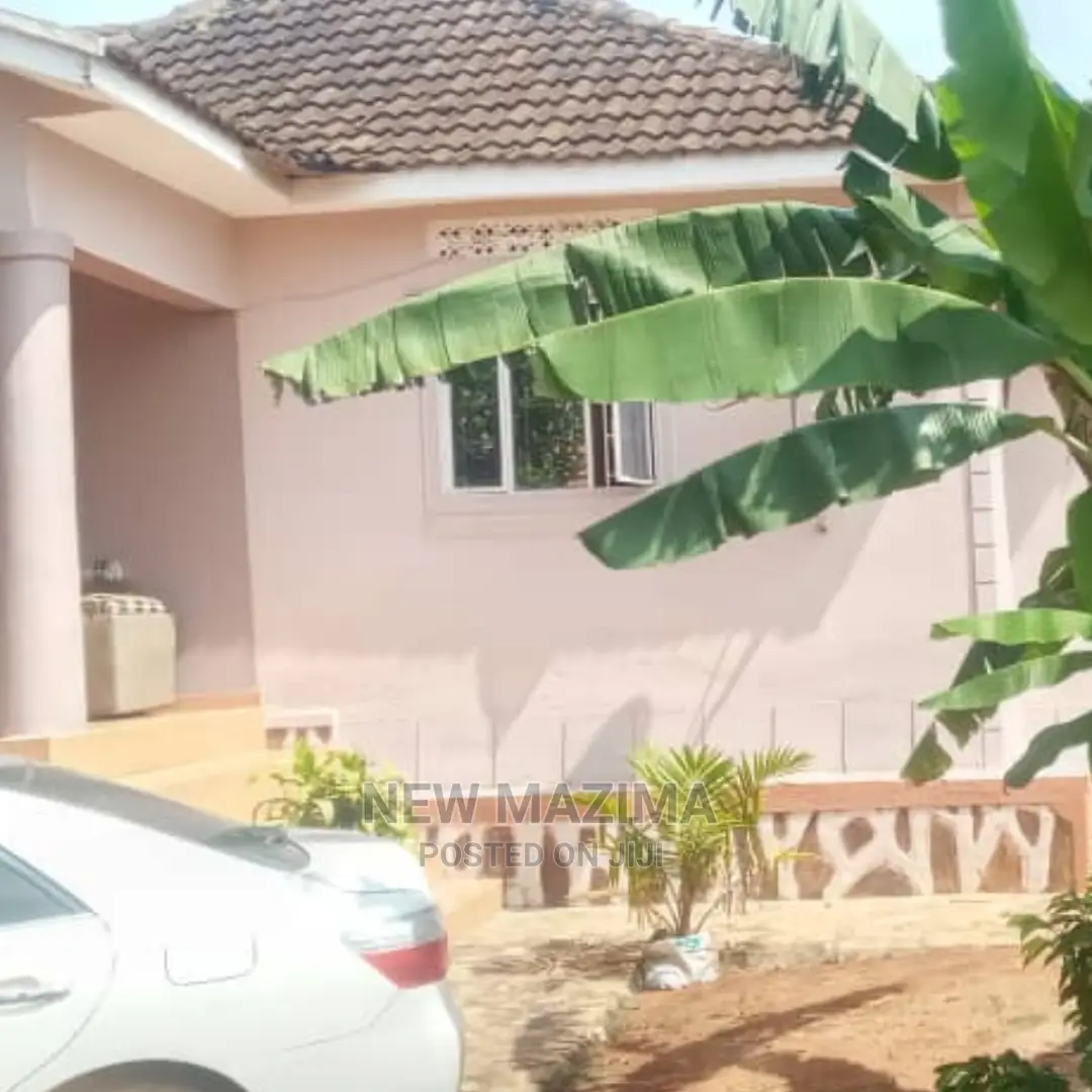 7bdrm Mansion in Muyenga Heights, Division B for Sale