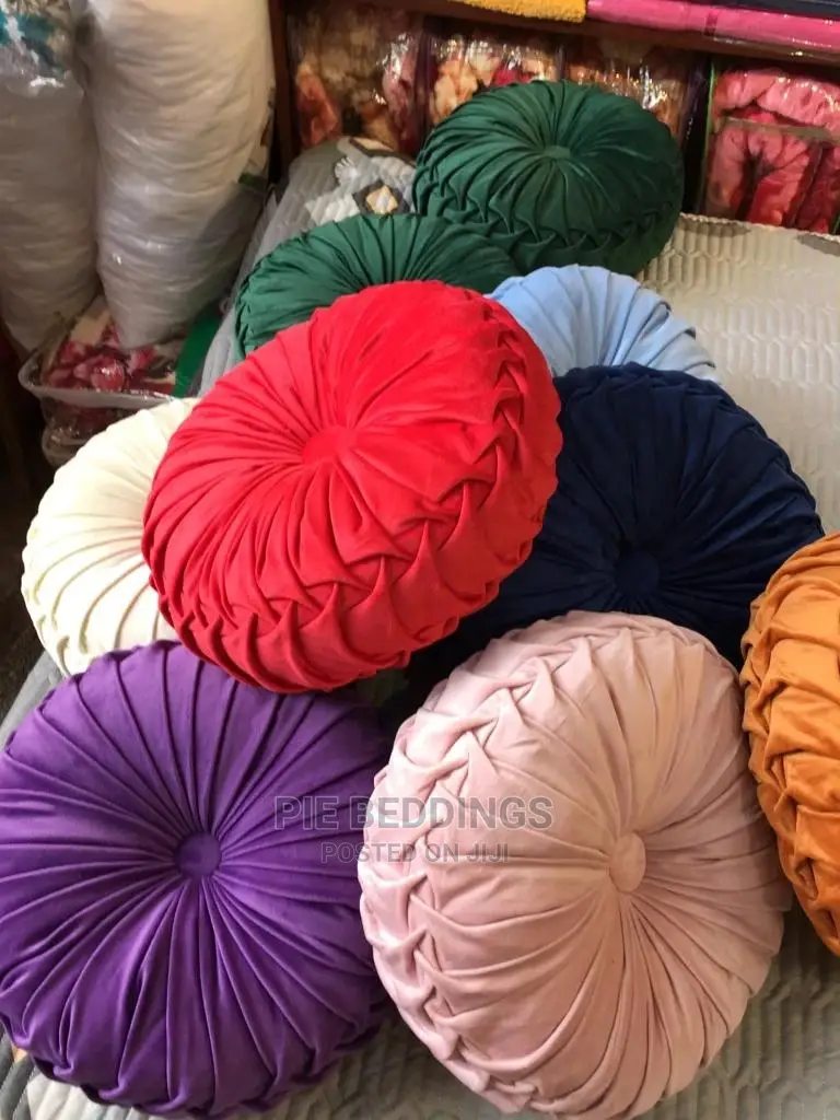 Round Cushions
