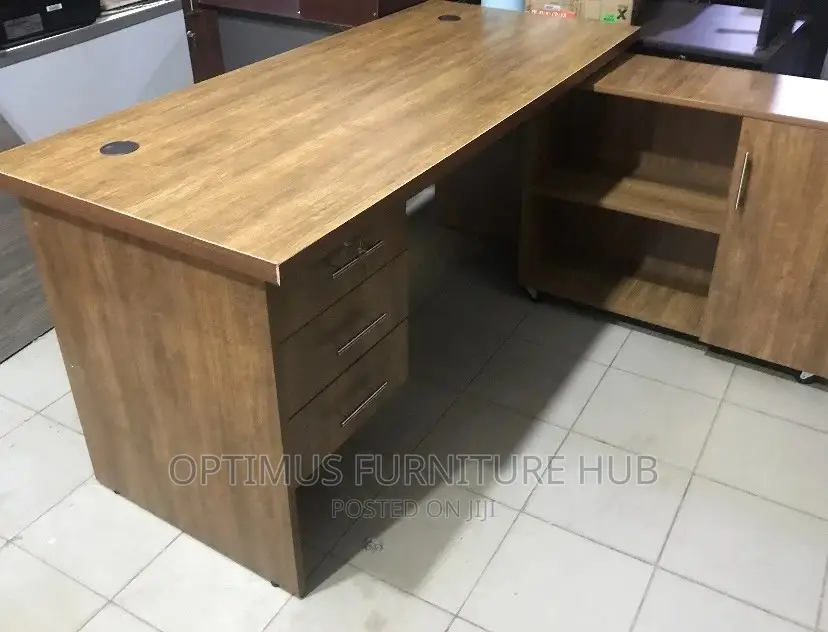 Executive Office Desk With Side Return