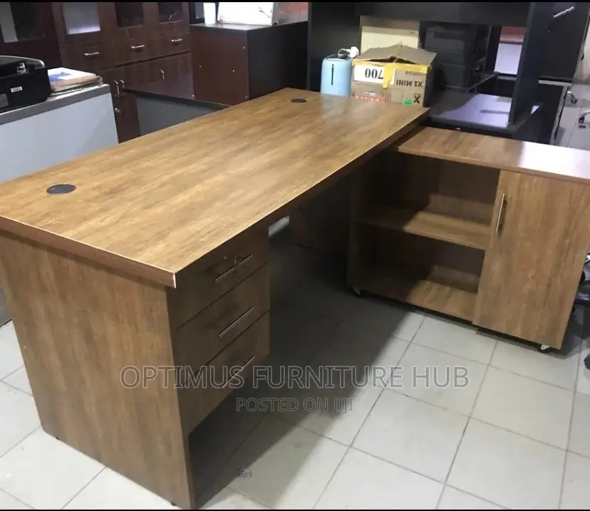Executive Office Desk With Side Return
