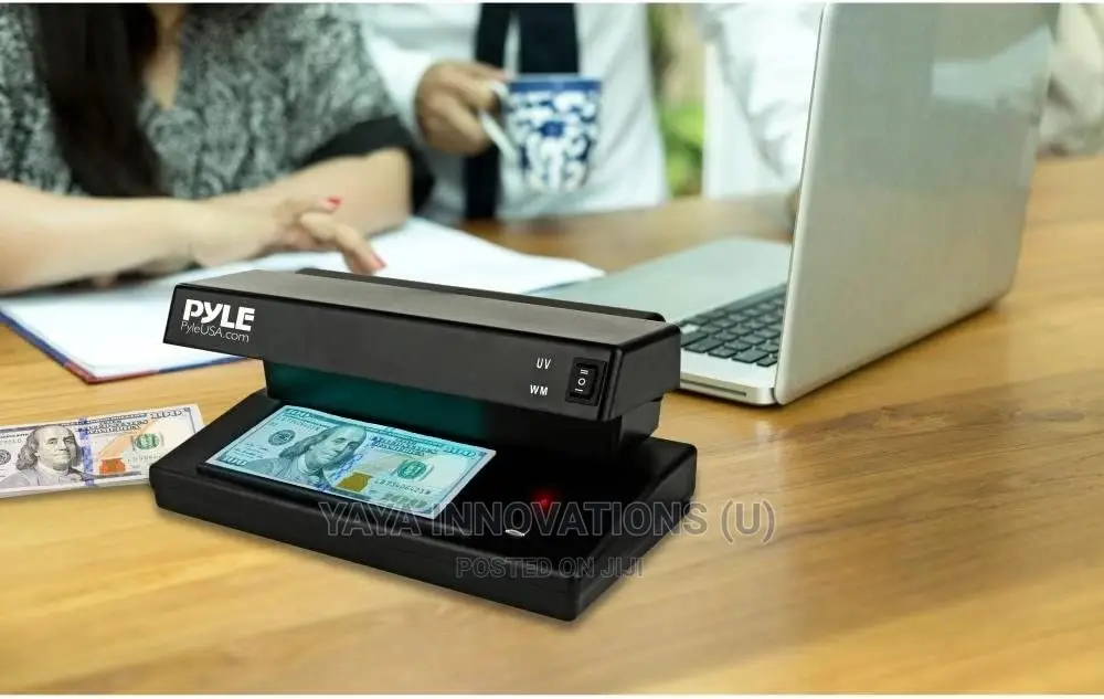 Counterfeit Bill Detector With UV Detection