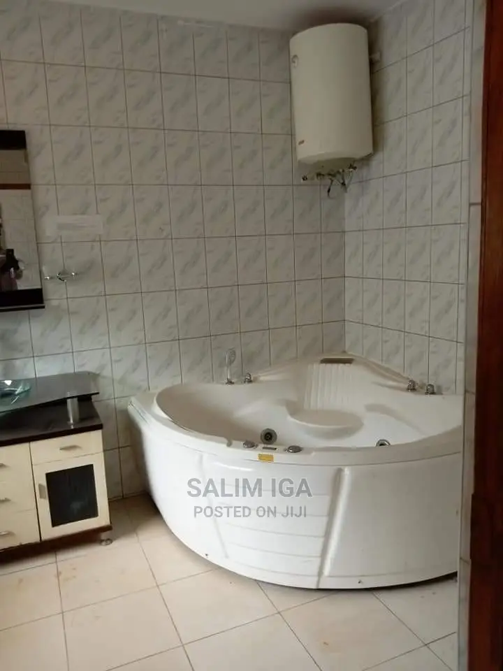6bdrm Duplex in Kololo Property, Central Division for Rent