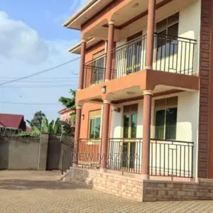 4bdrm House in Kitende Ntebe Rd, Division a for Sale