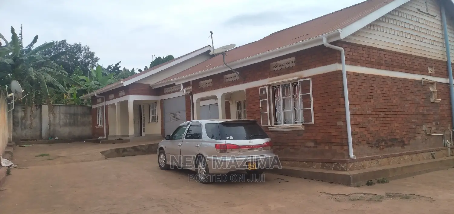 6bdrm House in Buziga Konge, Division a for Sale