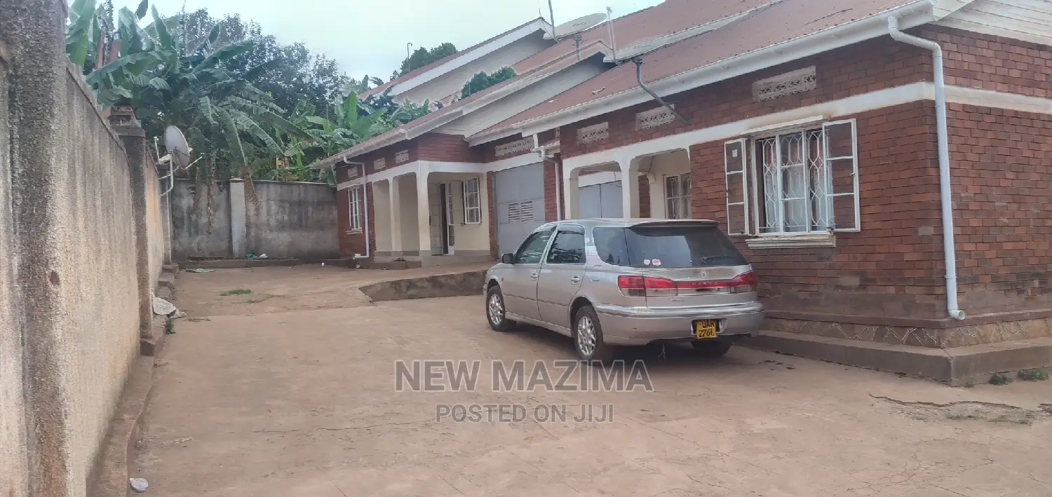 6bdrm House in Buziga Konge, Division a for Sale